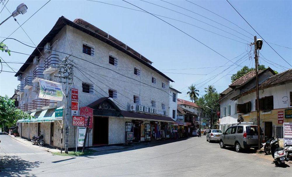 โรงแรม ปาร์ค อเวนิว Kochi ภายนอก รูปภาพ