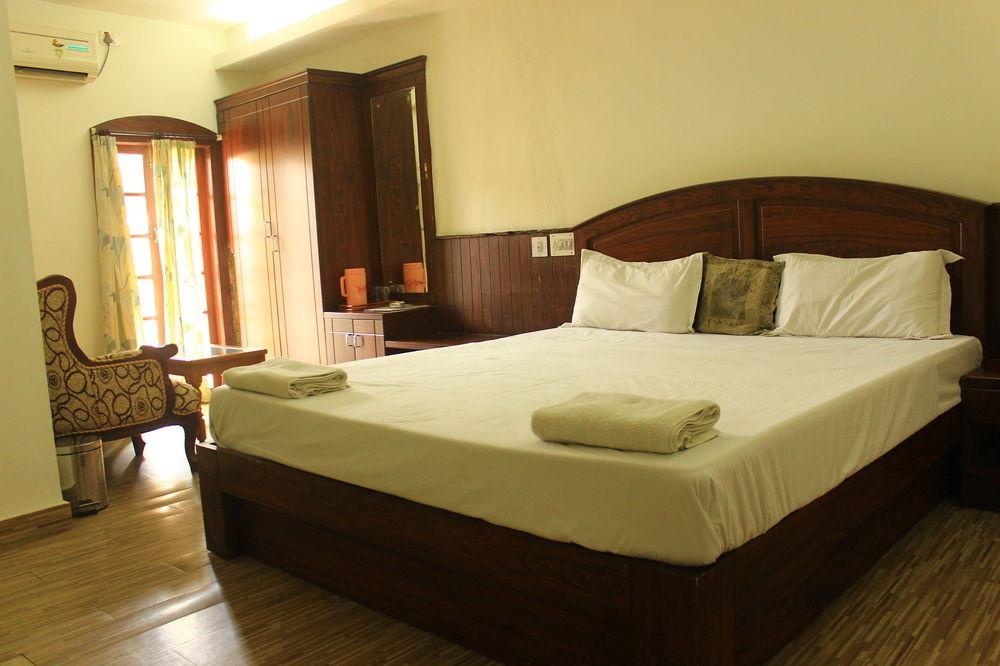 โรงแรม ปาร์ค อเวนิว Kochi ภายนอก รูปภาพ