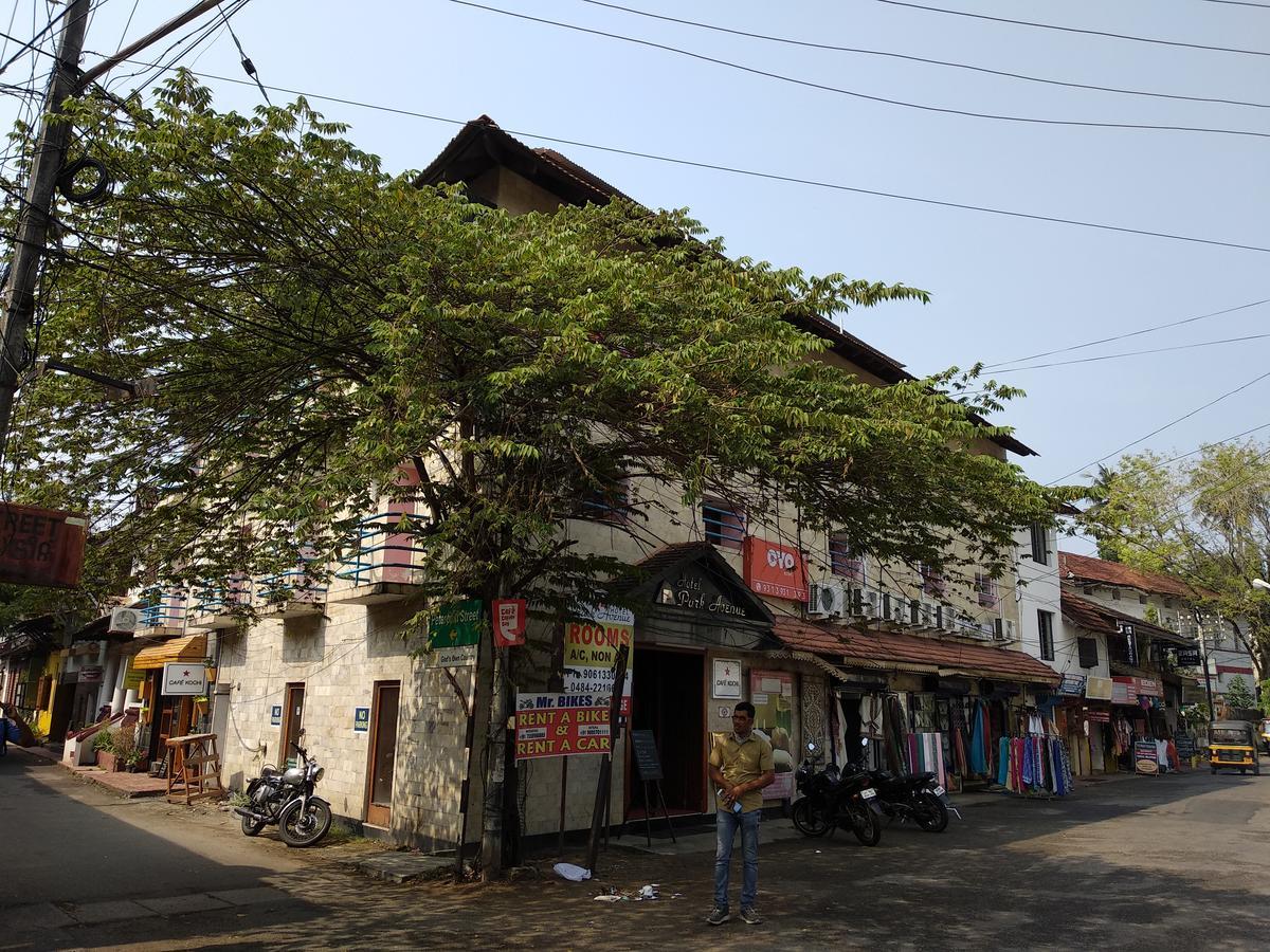 โรงแรม ปาร์ค อเวนิว Kochi ภายนอก รูปภาพ